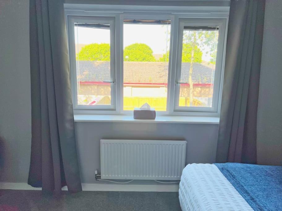 泰恩河畔纽卡斯尔Comfy Modern 3Br Semi Detached 400Mb Wifi Free Double Parking别墅 外观 照片